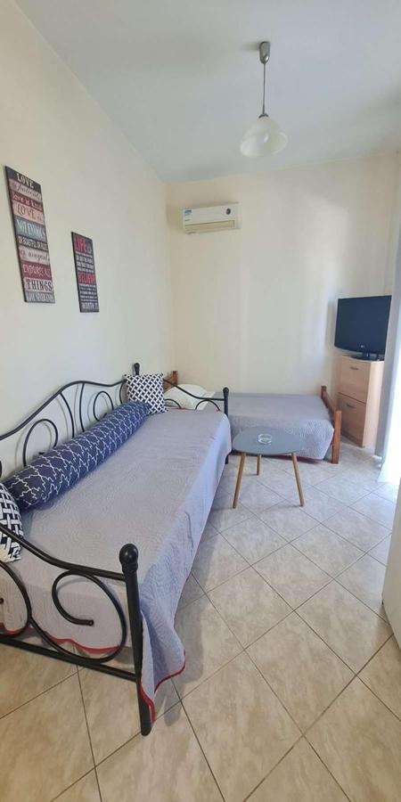 Retas Apartment Kremastí 外观 照片